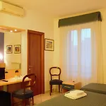 Citta Eterna בית הארחה 4*